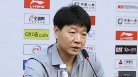 库里的右脚踝扭伤小范围恢，英超直播，复，今日全场训练顺利，揭幕战对湖人不容错过